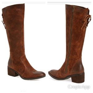 ✨Sale✨Born Felicia Knee High Boot